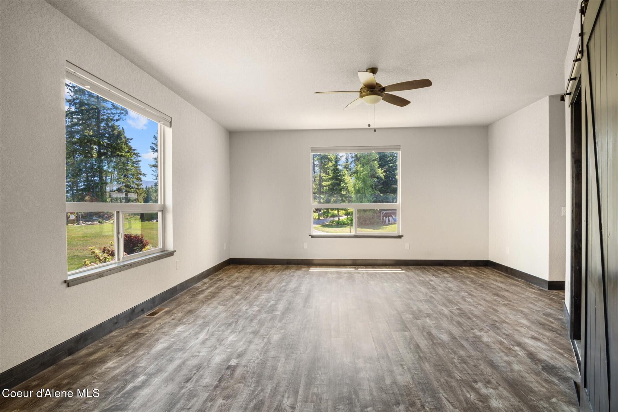 153 Ocean Front Place Naples, ID 83847 - Photo 20 of 67 068-JAL00632