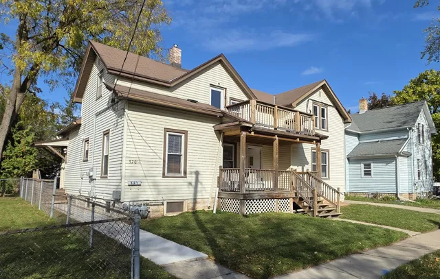 $290,000 | 520 West Commercial Street, Appleton, WI 54911