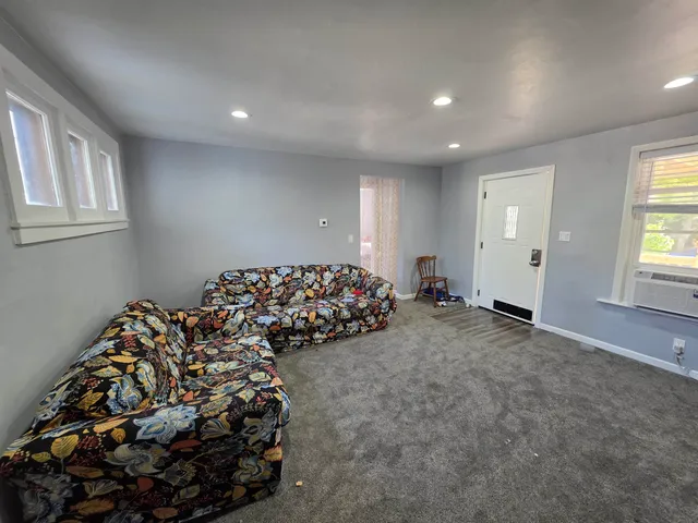 $290,000 | 520 West Commercial Street, Appleton, WI 54911