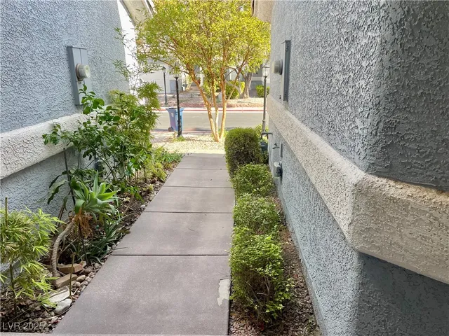 $1,749 | 8457 Pacific Fountain Avenue, Las Vegas, NV 89117