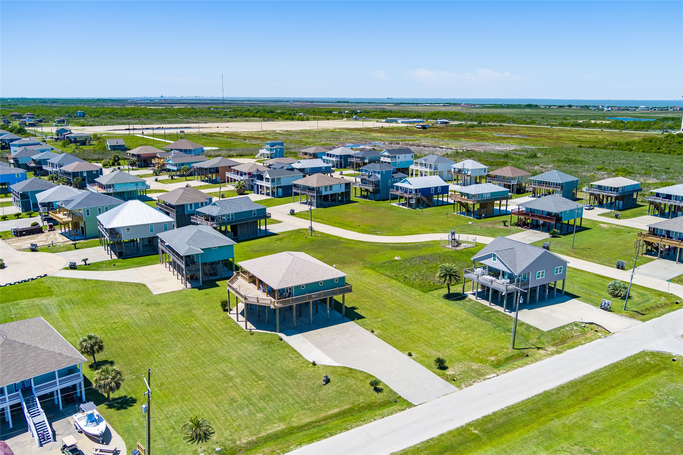 817 Boyt Road Crystal Beach, TX 77650 - Photo 3 of 49 a view of a city with an ocean