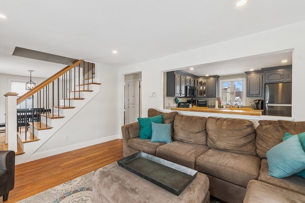 26 Ardmore Road Dedham, MA 02026 - Photo 11 of 38