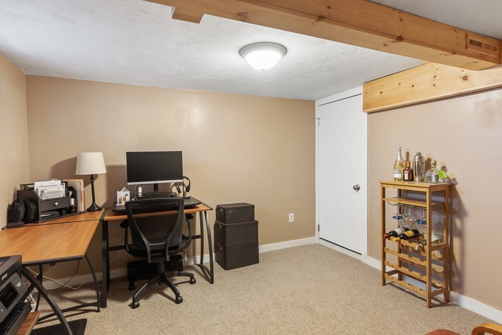 26 Ardmore Road Dedham, MA 02026 - Photo 24 of 38