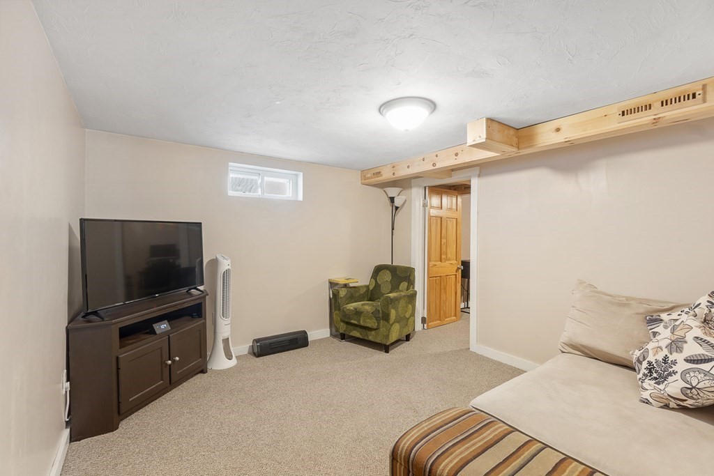 26 Ardmore Road Dedham, MA 02026 - Photo 26 of 38