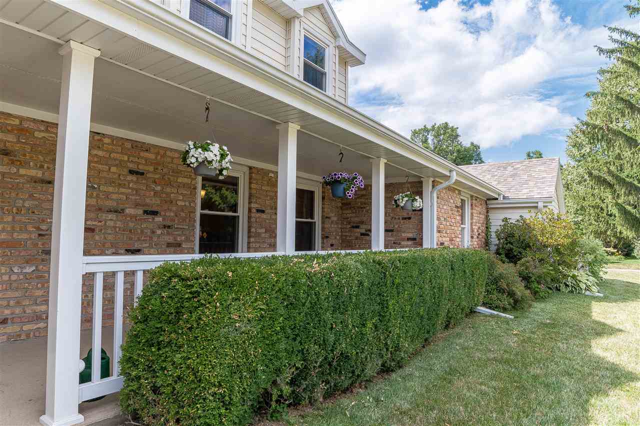 1498 High Country Road Coralville, IA 52241 - Photo 2 of 50 Gallery Image 2