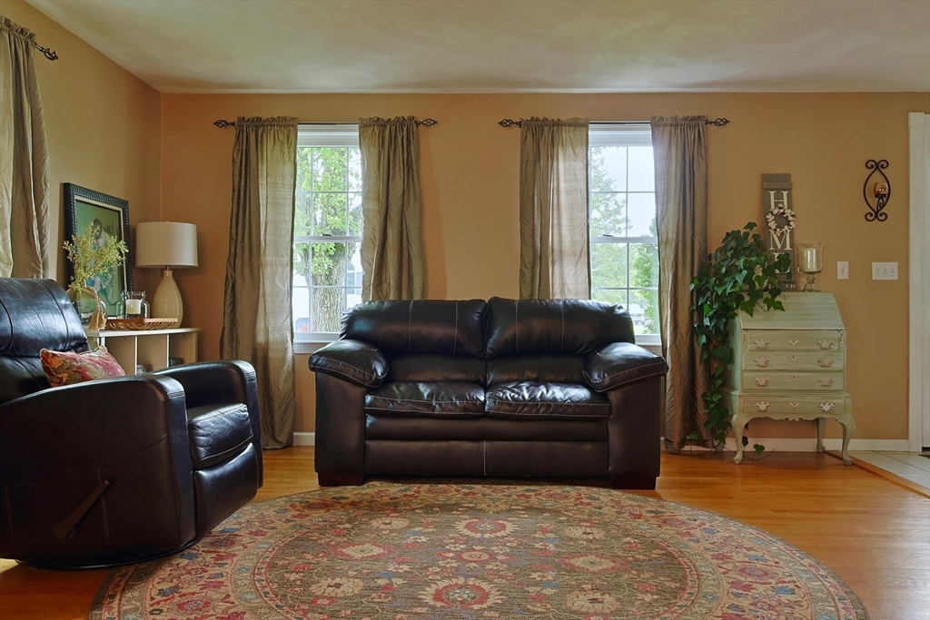 98 Robinette Road Stoughton, MA 02072 - Photo 13 of 38 Gallery Image 13