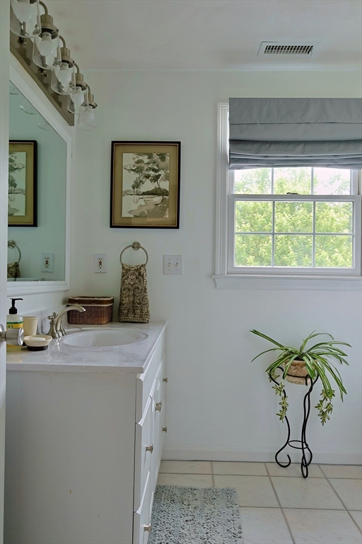 98 Robinette Road Stoughton, MA 02072 - Photo 37 of 38 Gallery Image 37