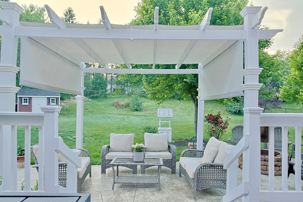 98 Robinette Road Stoughton, MA 02072 - Photo 10 of 38 Gallery Image 10