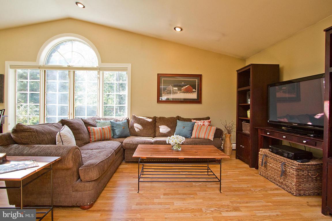 1018 Pleasure Road Lancaster, PA 17601 - Photo 10 of 48 Gallery Image 10