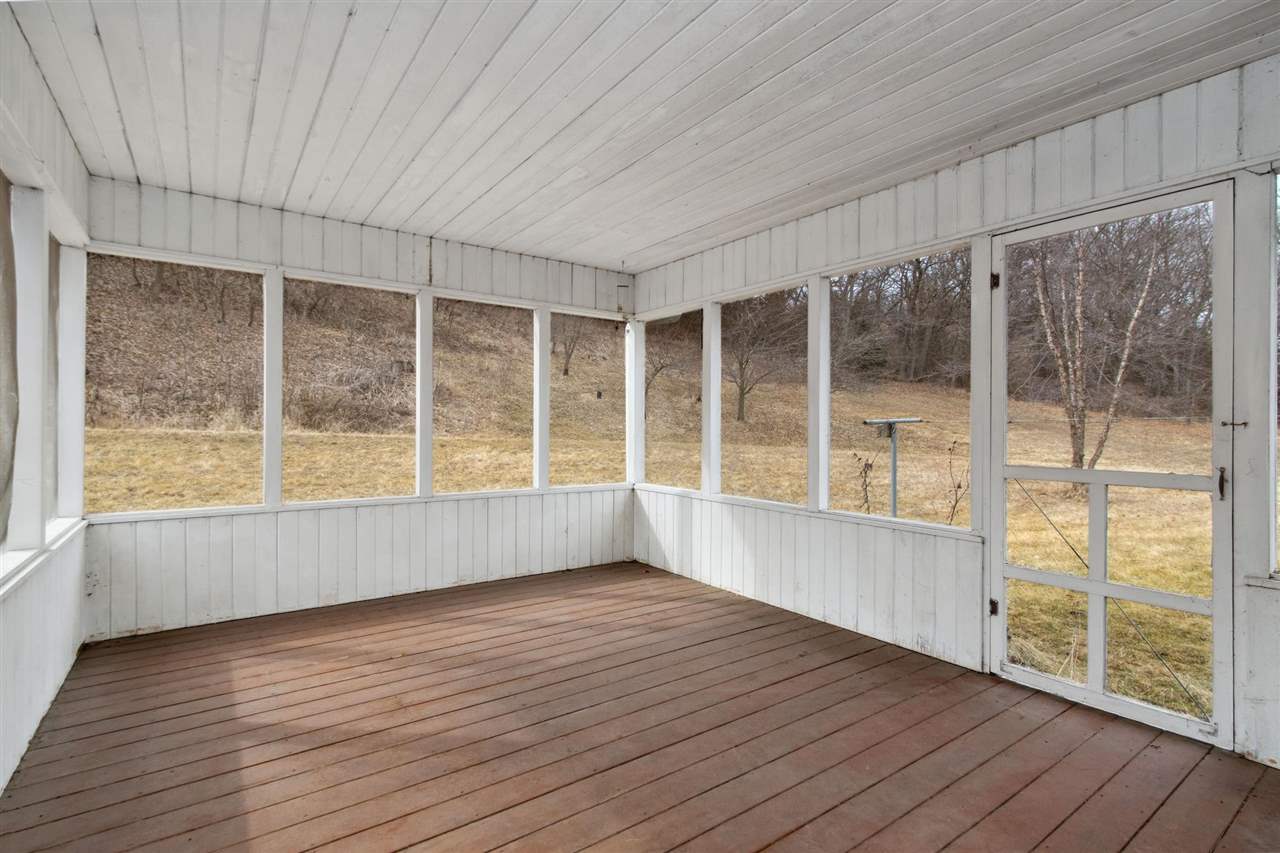5735 Harrys Road Southeast Riverside, IA 52327 - Photo 13 of 47 Gallery Image 13