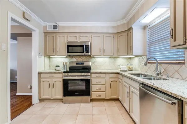 $295,000 | 6070 Averill Way, Unit A, Dallas, TX 75225