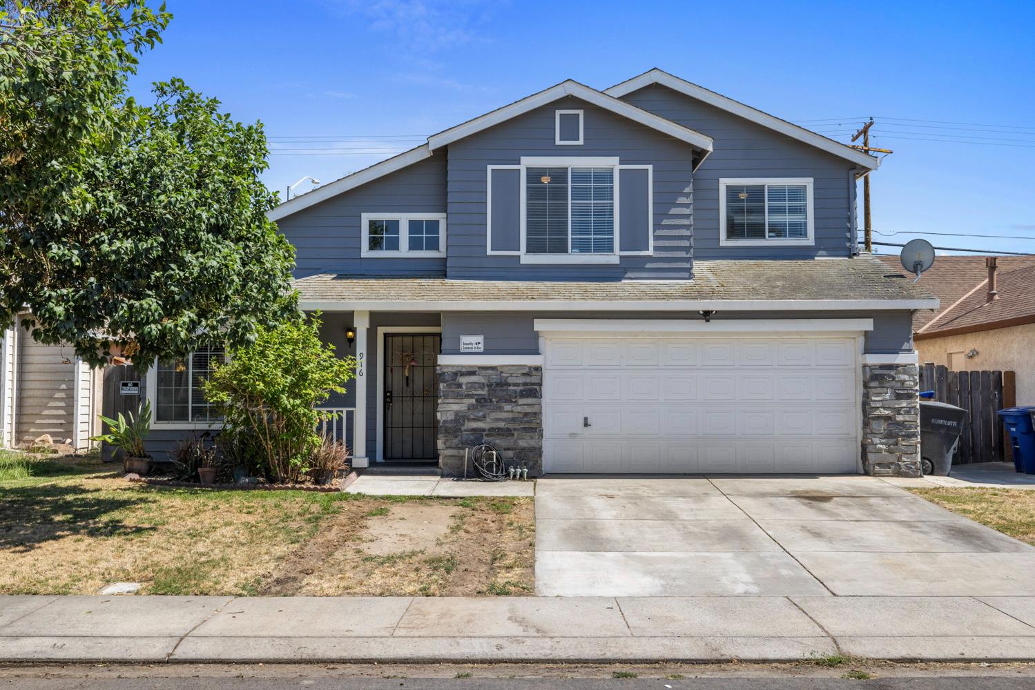 916 Fall River Drive Modesto, CA 95351 - Photo 1 of 33