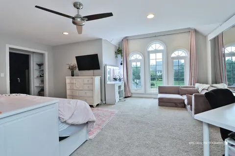 $975,000 | 23475 West Newhaven Drive, Hawthorn Woods, IL 60047