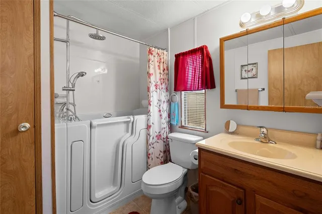 $129,900 | 37817 Granada Street, Zephyrhills, FL 33541