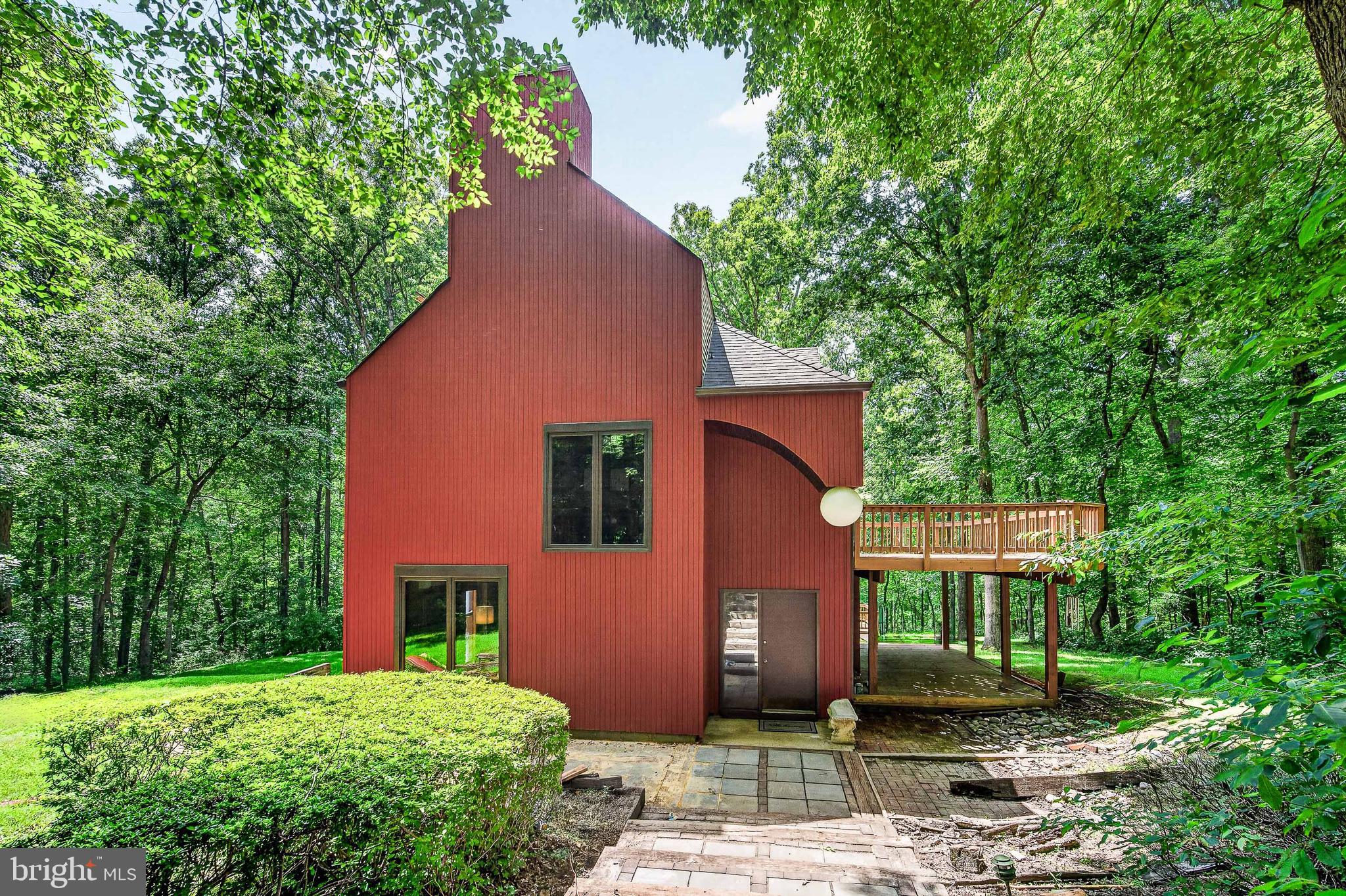 10817 Cross School Road Reston, VA 20191 - Photo 84 of 89 Front View