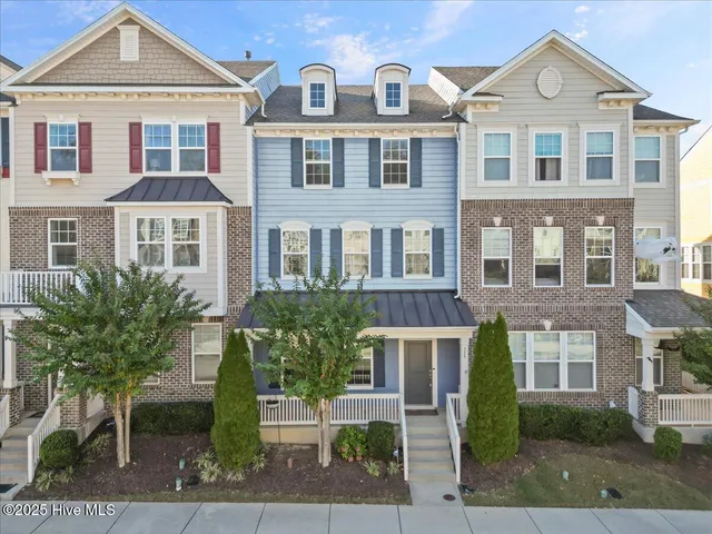 $2,600 | 535 Grand Central Station, Apex, NC 27502