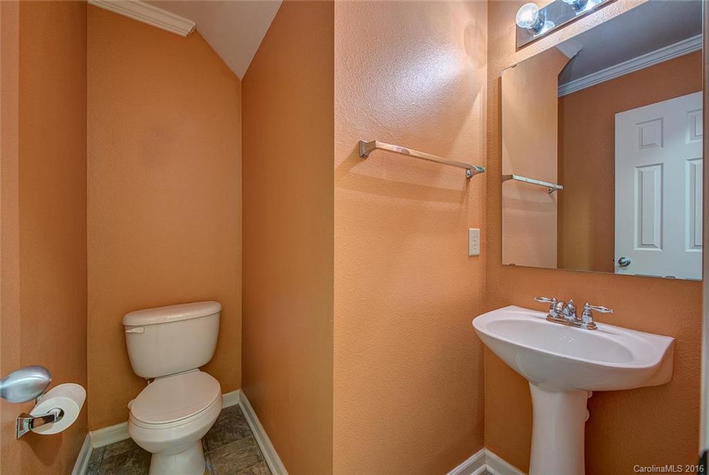 324 Ranlo Avenue Gastonia, NC 28054 - Photo 12 of 24