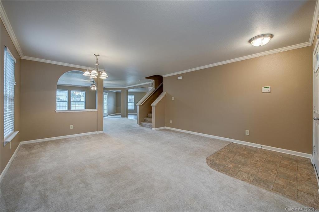 324 Ranlo Avenue Gastonia, NC 28054 - Photo 3 of 24