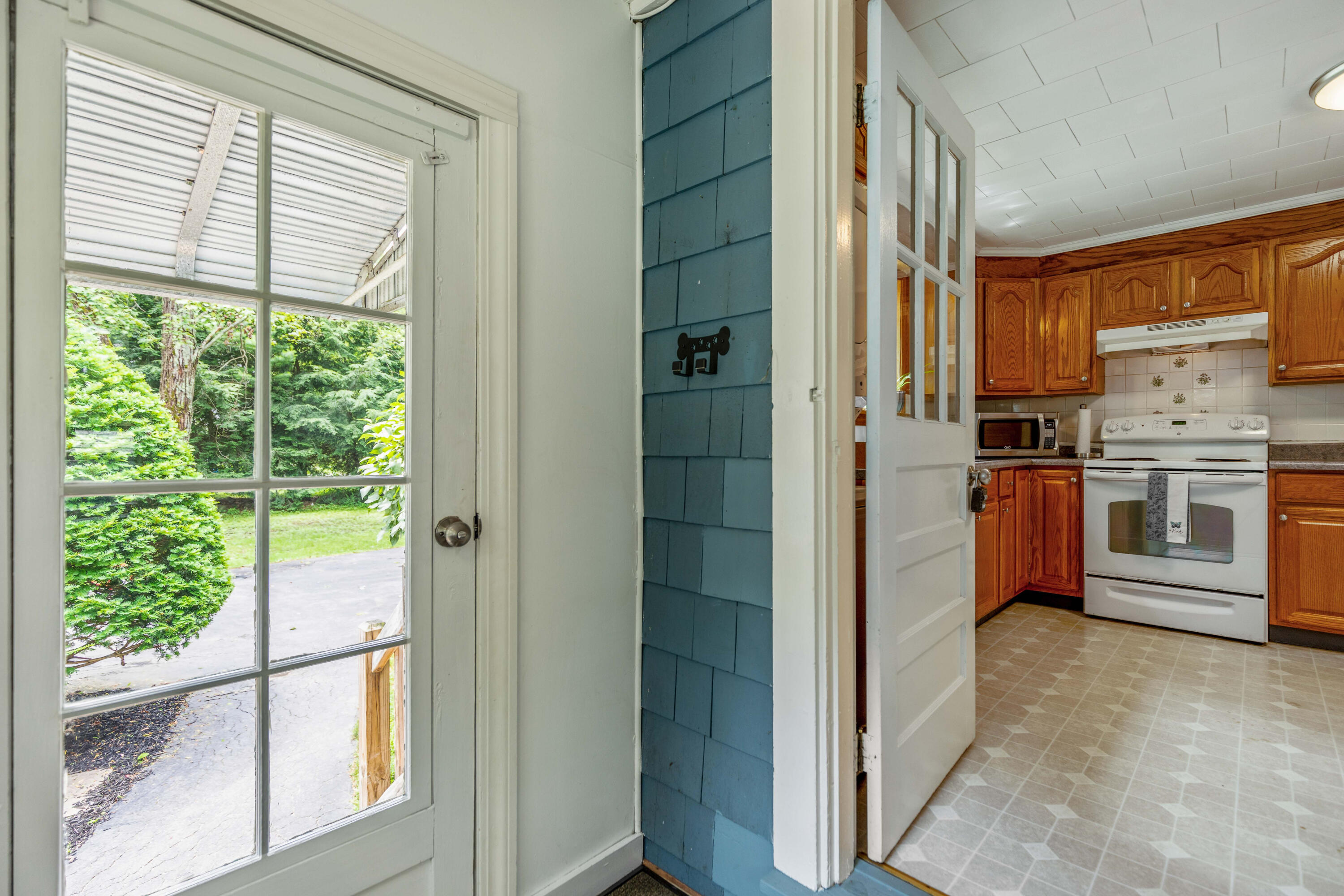 317 Beech Ridge Road Scarborough, ME 04074 - Photo 7 of 38 317 Beech Ridge Scarborough_001