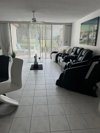 $2,300 | 4557 Luxemburg Court, Lake Worth, FL 33467