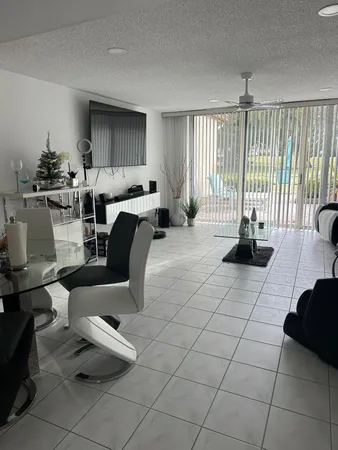 $2,300 | 4557 Luxemburg Court, Lake Worth, FL 33467