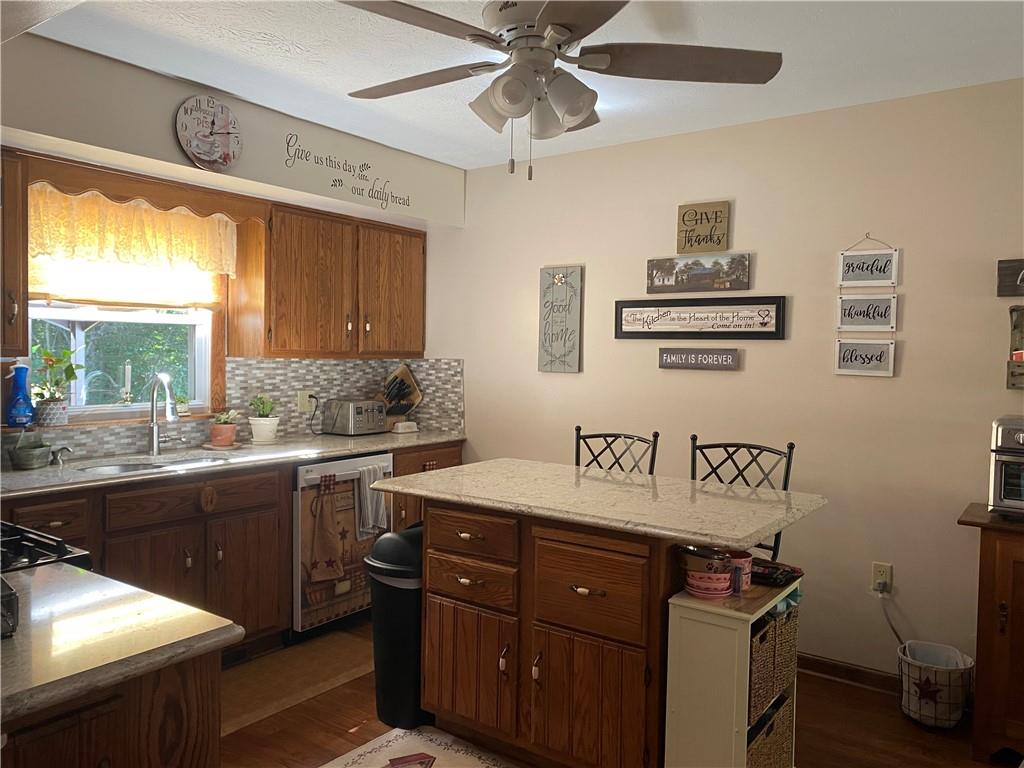 111 Lilac Road New Castle, PA 16105 - Photo 3 of 14 Gallery Image 3