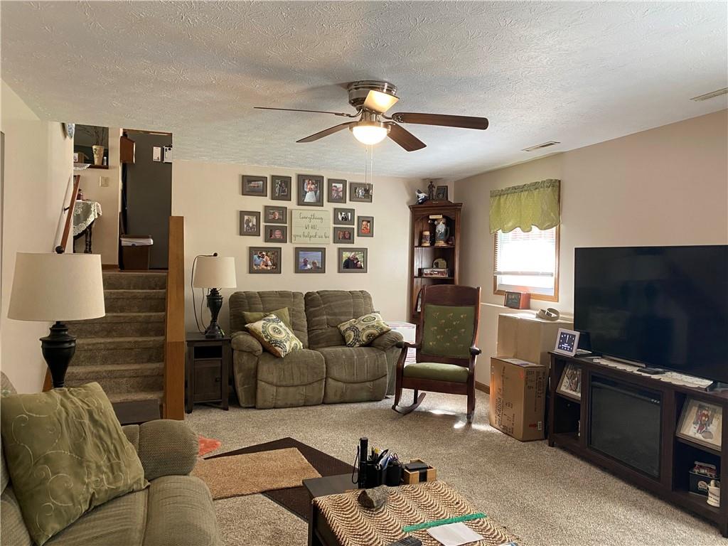 111 Lilac Road New Castle, PA 16105 - Photo 6 of 14 Gallery Image 6