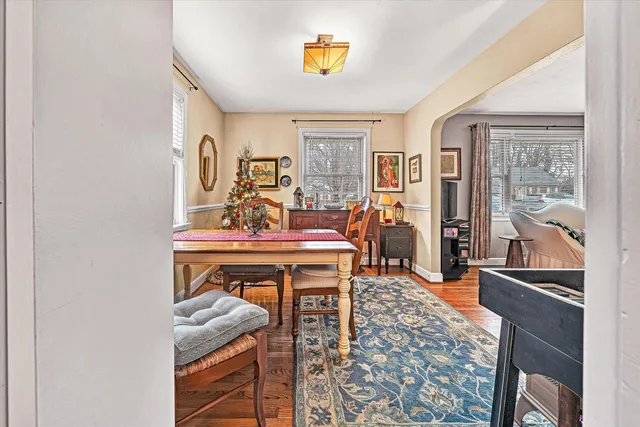 a view of a livingroom with furniture and window