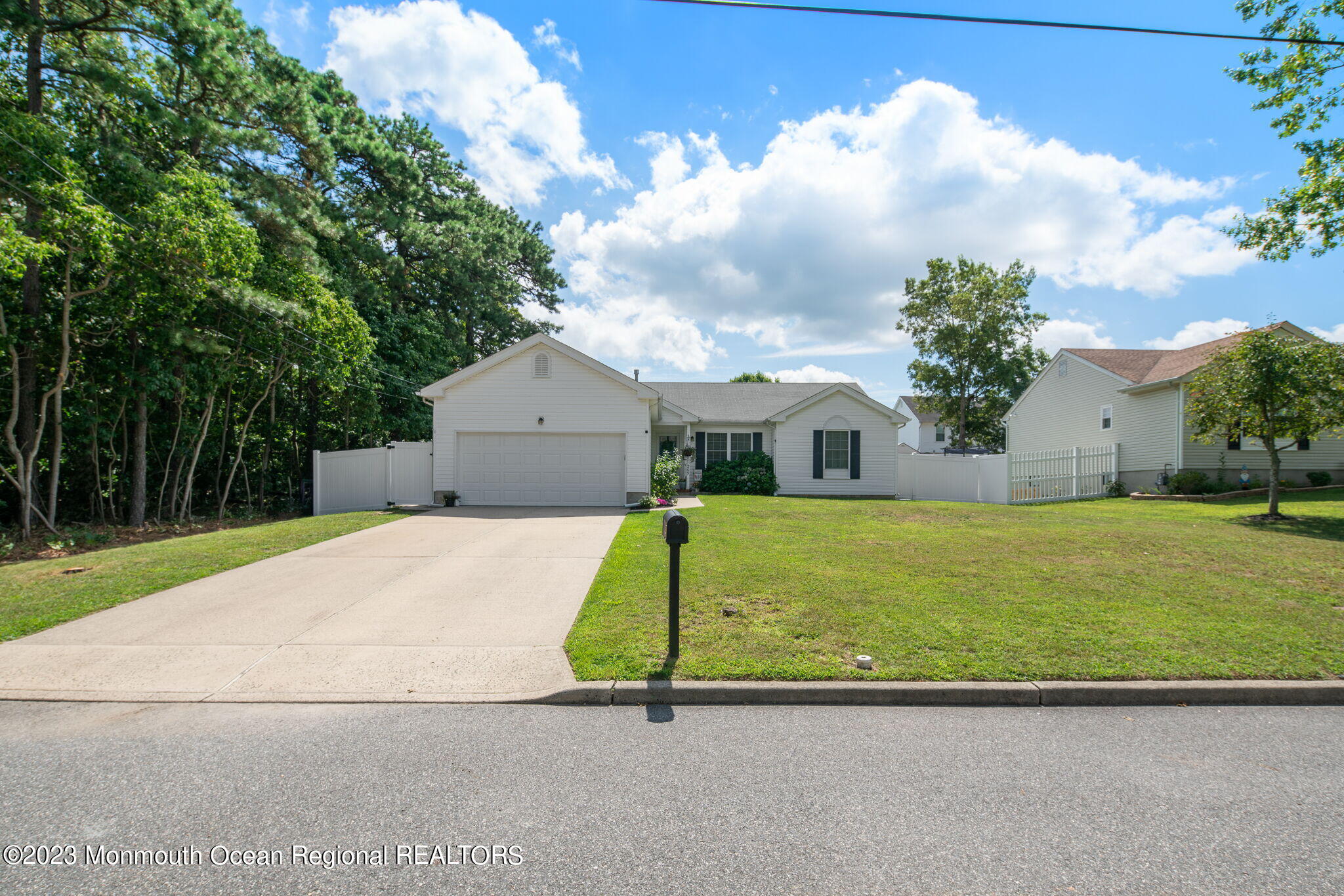 269 Quadrant Road Manahawkin, NJ 08050 - Photo 2 of 34 002-original-photo