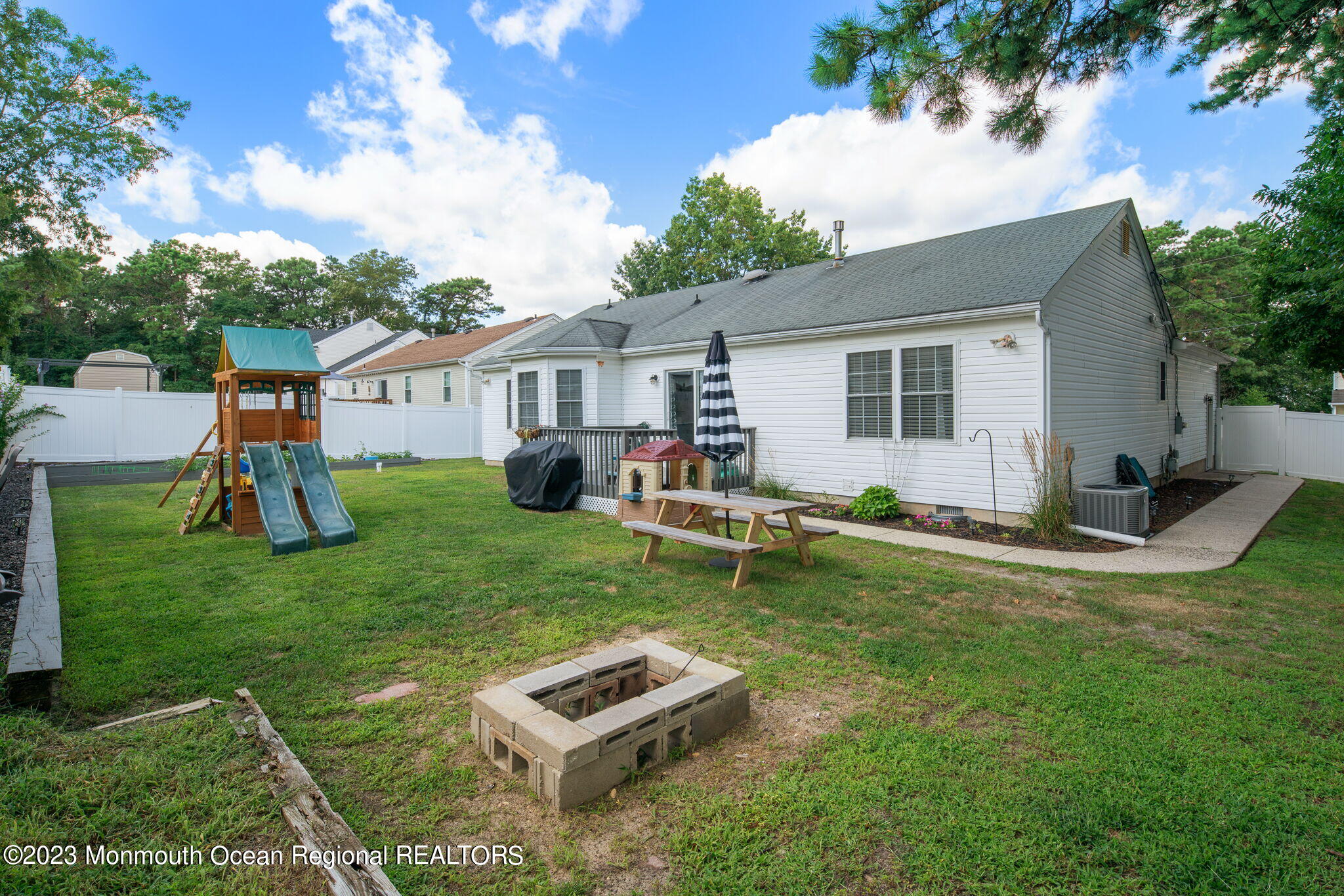 269 Quadrant Road Manahawkin, NJ 08050 - Photo 31 of 34 010-original-photo