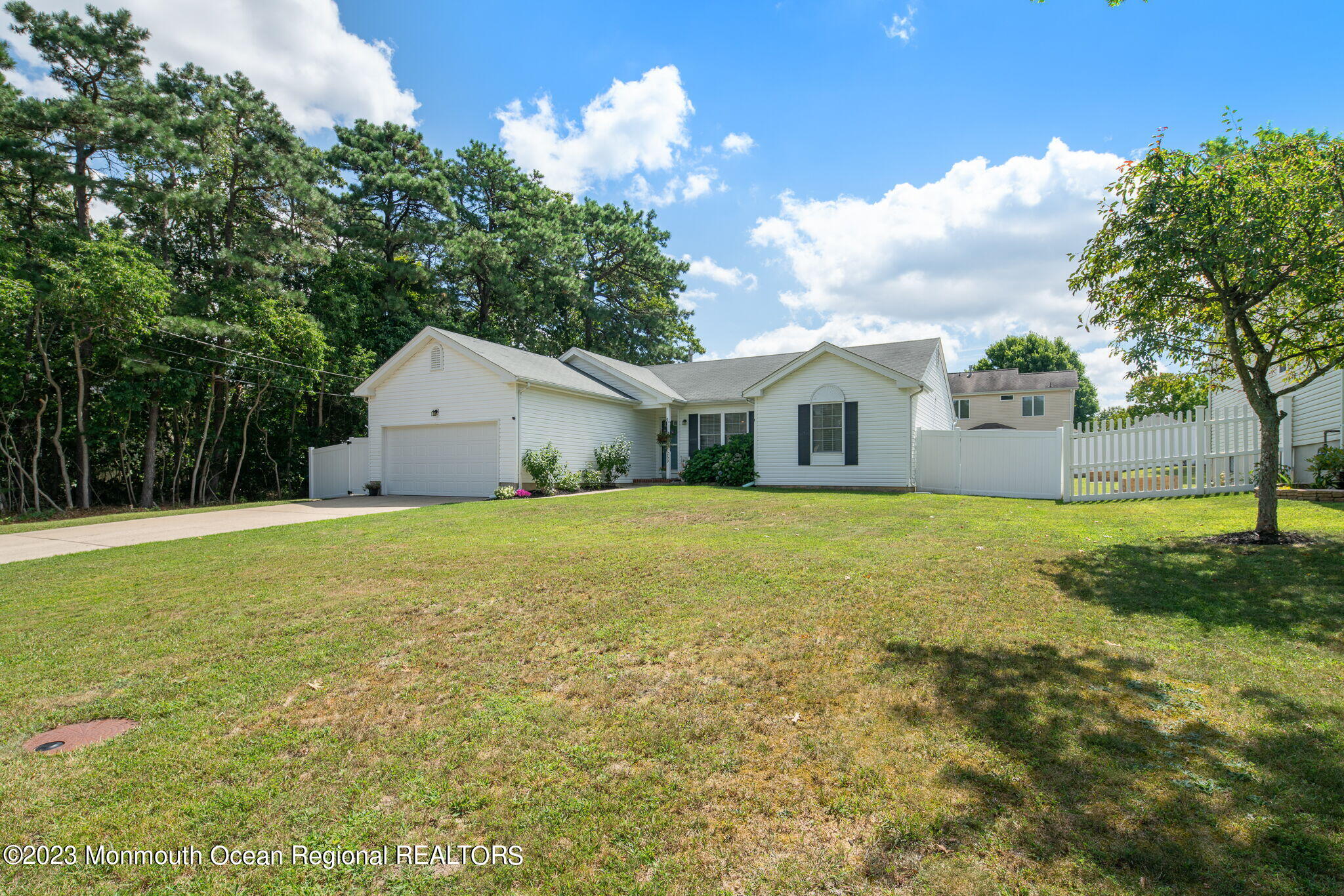 269 Quadrant Road Manahawkin, NJ 08050 - Photo 6 of 34 006-original-photo