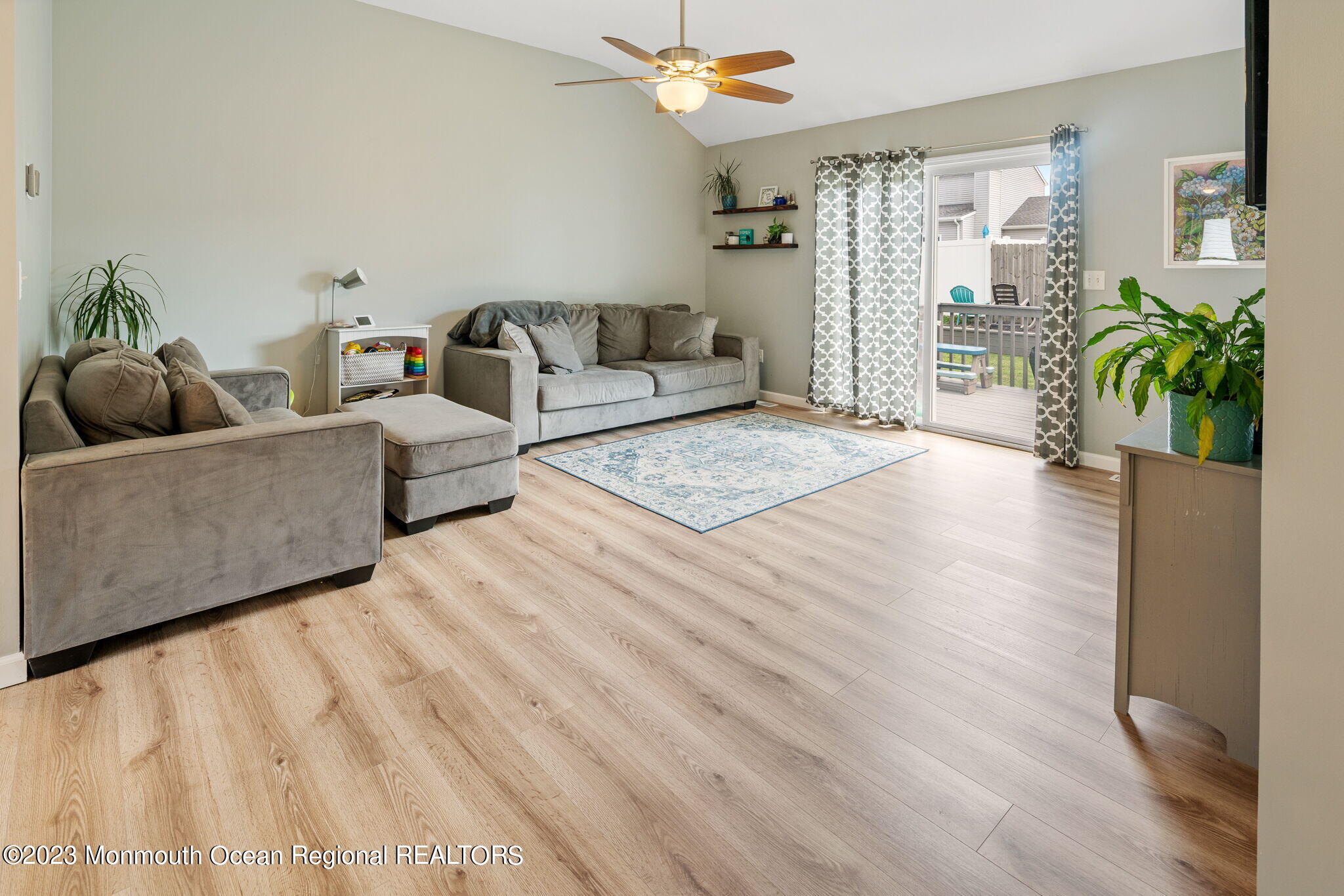 269 Quadrant Road Manahawkin, NJ 08050 - Photo 10 of 34 016-original-photo