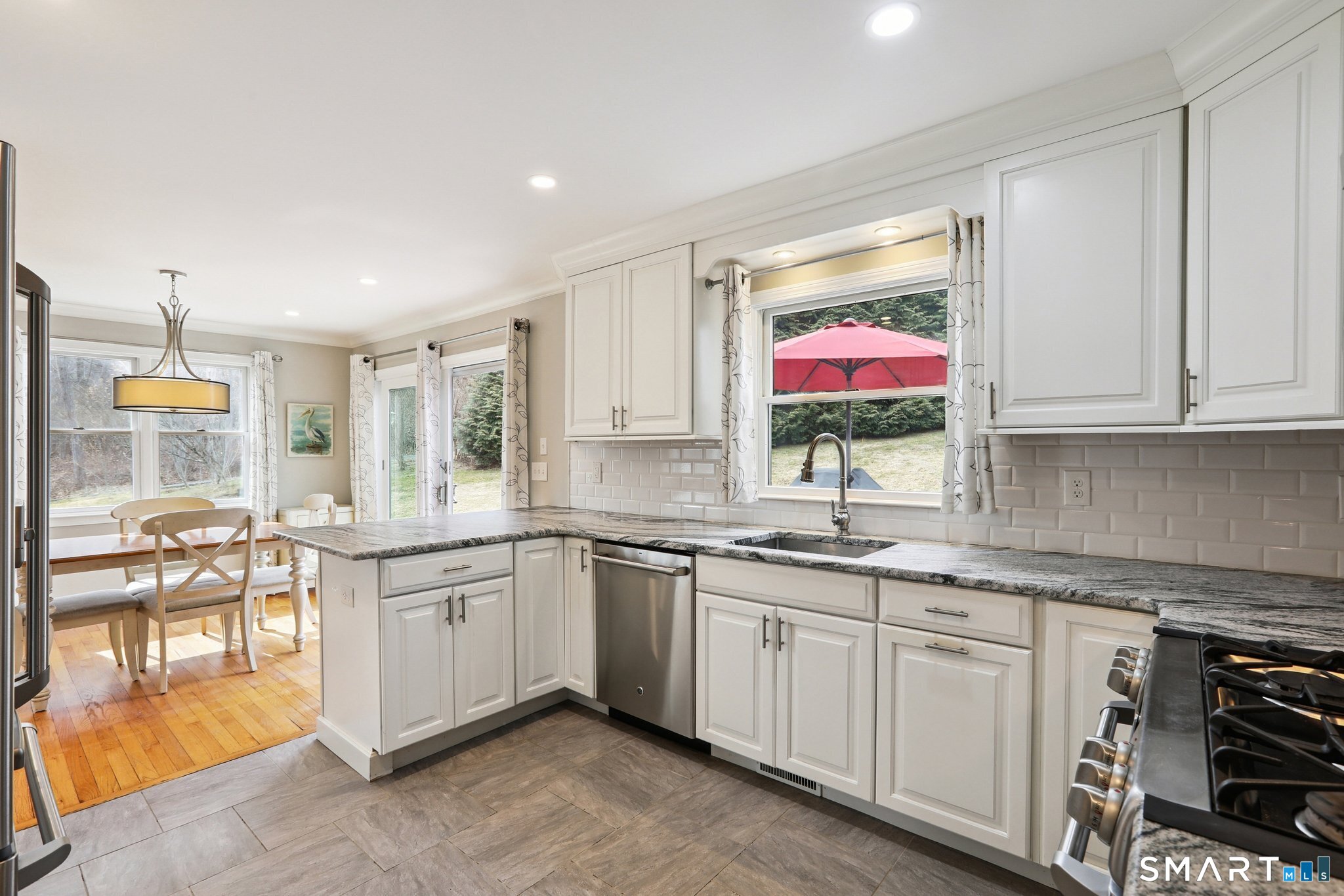 4 Candlewood Road New Fairfield, CT 06812 - Photo 10 of 32