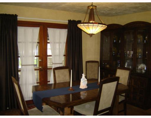 544 Utopia Road Apollo, PA 15613 - Photo 2 of 12 Dining Room.