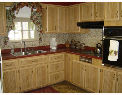 544 Utopia Road Apollo, PA 15613 - Photo 4 of 12 Kitchen.