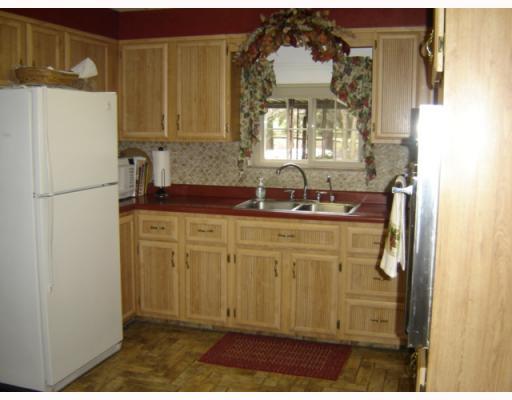 544 Utopia Road Apollo, PA 15613 - Photo 5 of 12 Kitchen.