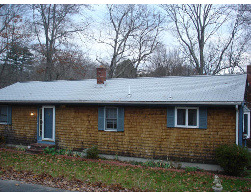 15 Richmond Road Freetown, MA 02702 - Photo 1 of 10 Gallery Image 1