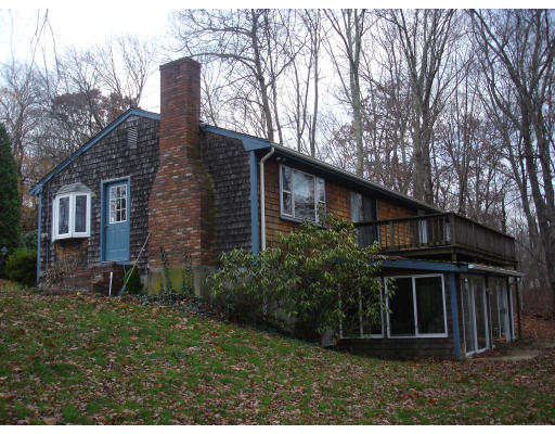 15 Richmond Road Freetown, MA 02702 - Photo 2 of 10 Gallery Image 2
