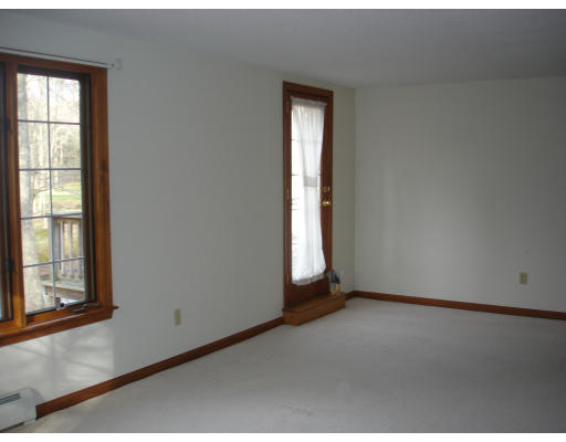 15 Richmond Road Freetown, MA 02702 - Photo 7 of 10 Gallery Image 7