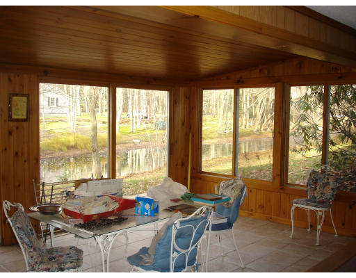 15 Richmond Road Freetown, MA 02702 - Photo 9 of 10 Gallery Image 9
