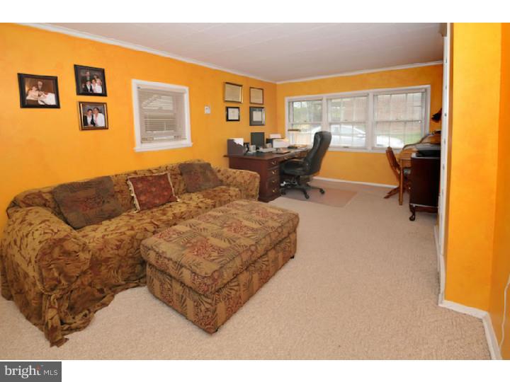 7634 Levis Road Cheltenham, PA 19012 - Photo 8 of 25 Family Room
