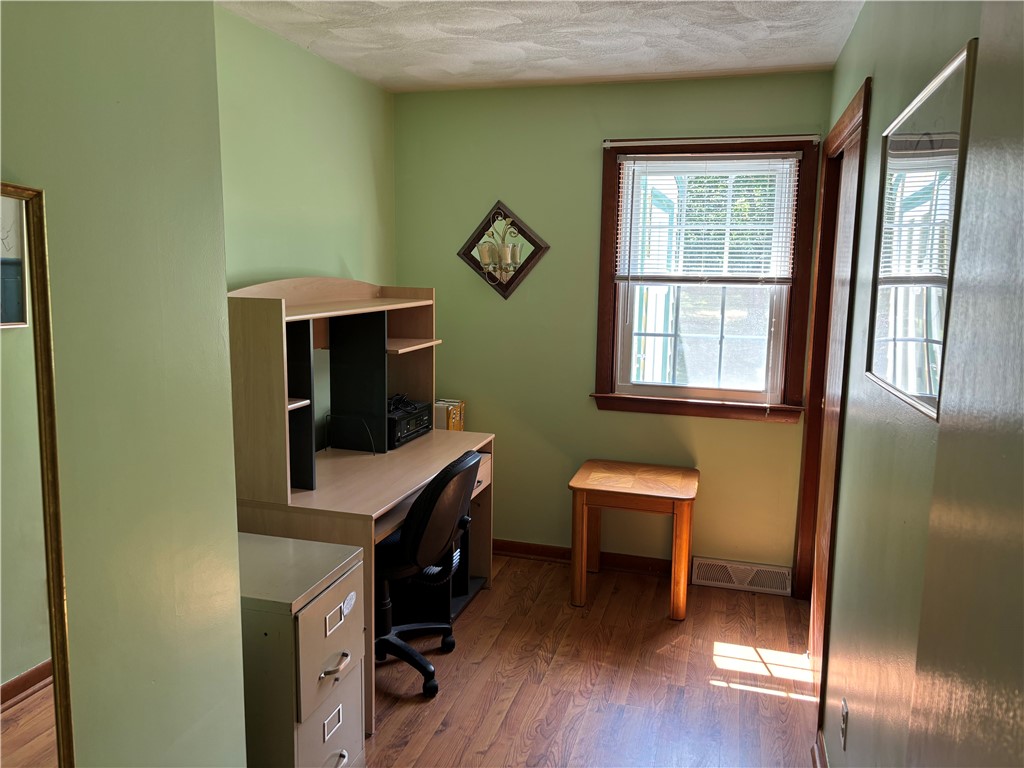 120 Colvintown Road Coventry, RI 02816 - Photo 9 of 18