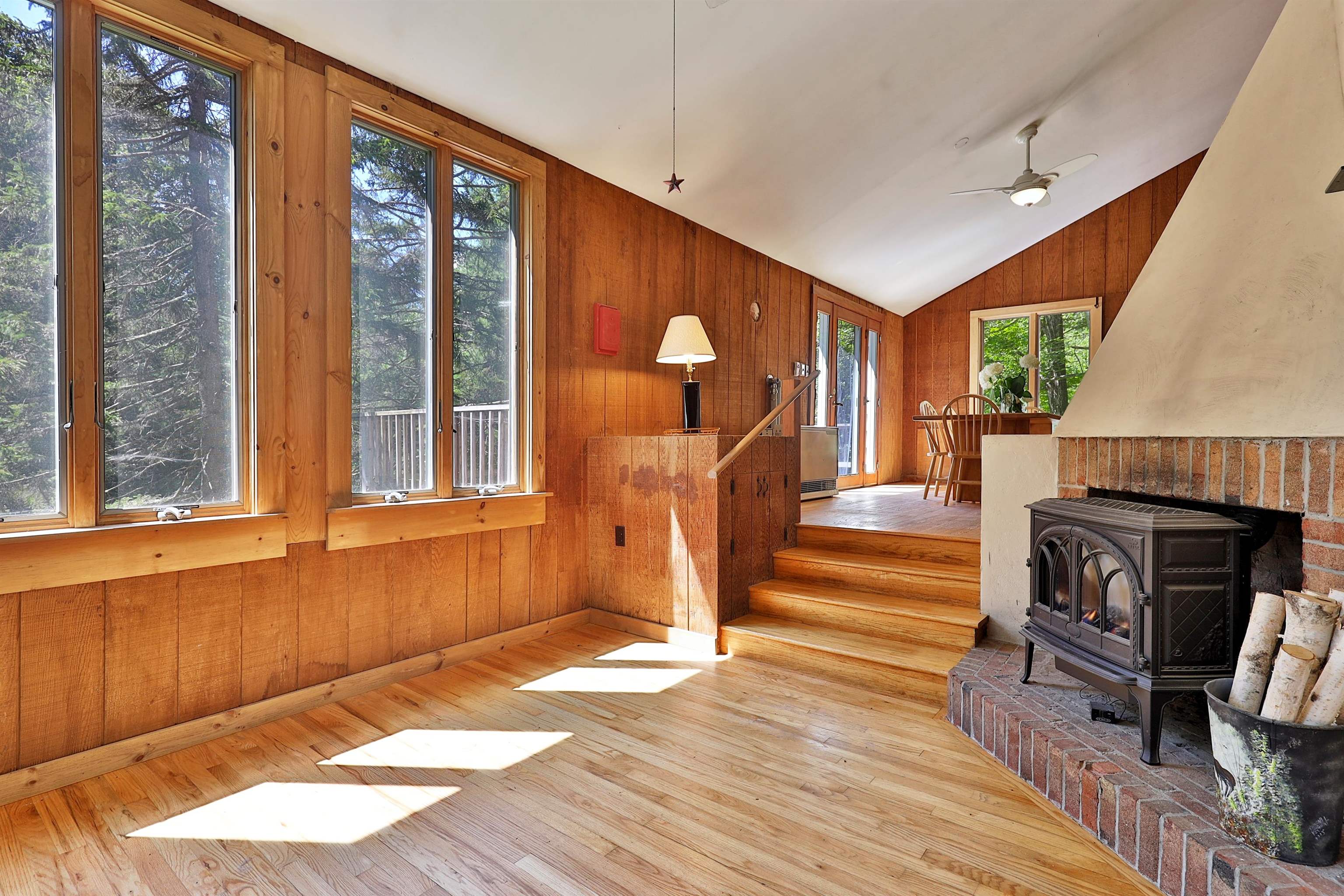 571 Wing Farm Road Rochester, VT 05767 - Photo 6 of 36