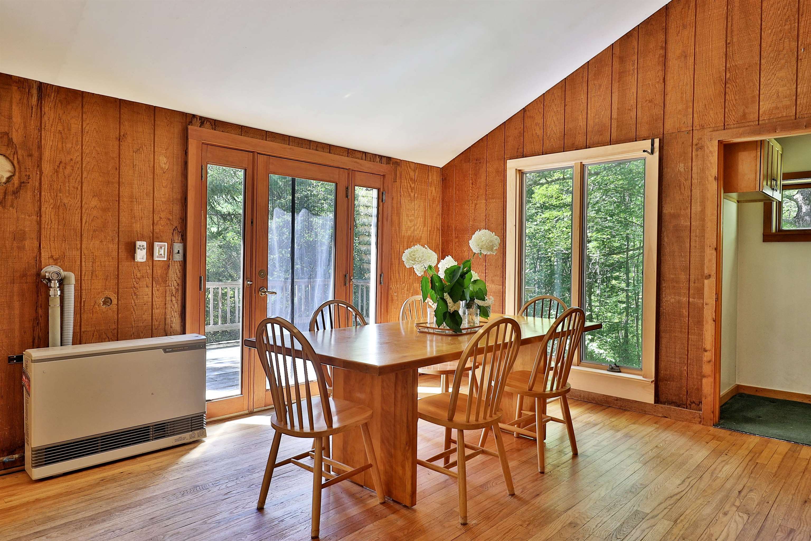 571 Wing Farm Road Rochester, VT 05767 - Photo 10 of 36