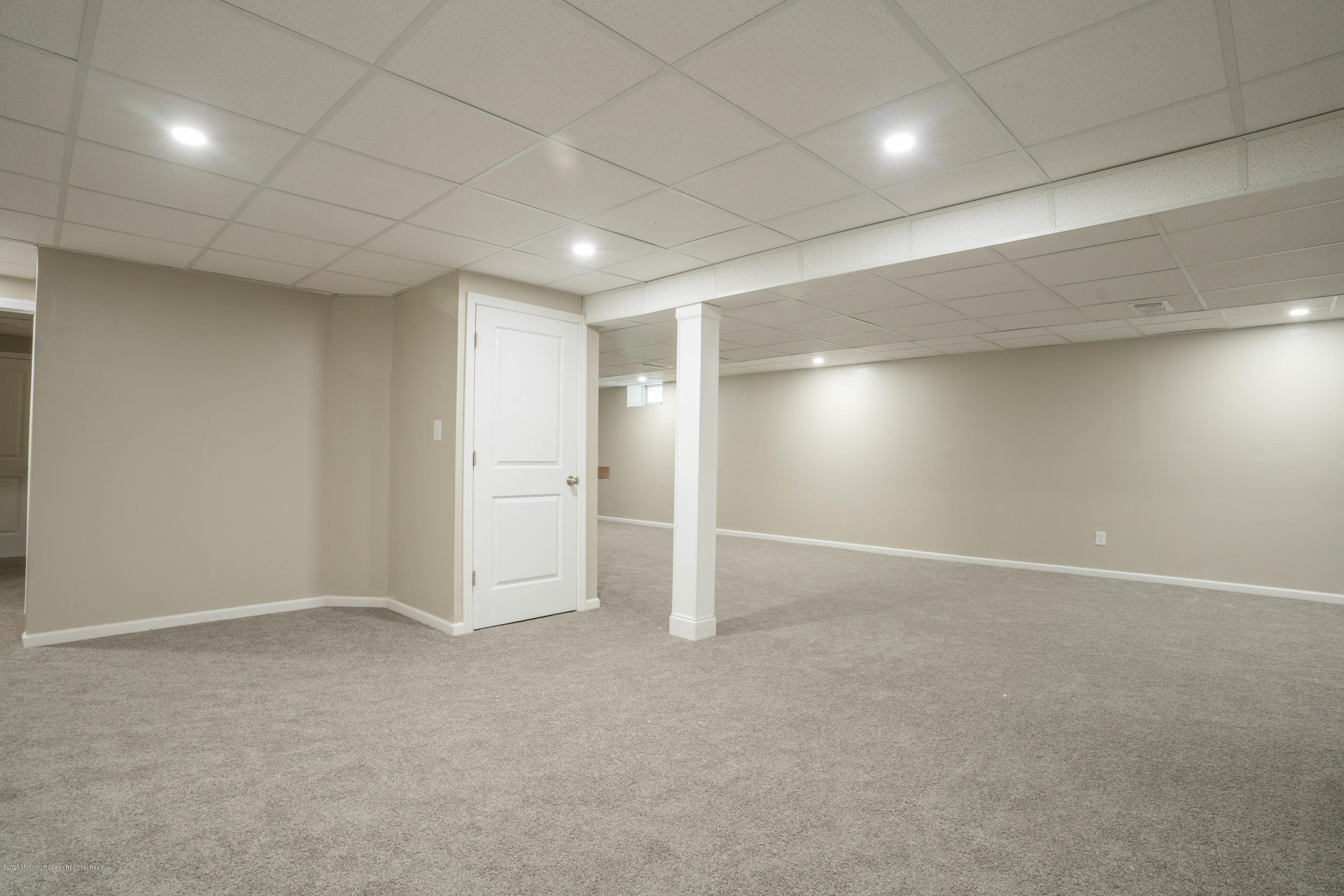 2 Sun Hollow Road Howell, NJ 07731 - Photo 31 of 34 an empty room with an empty space