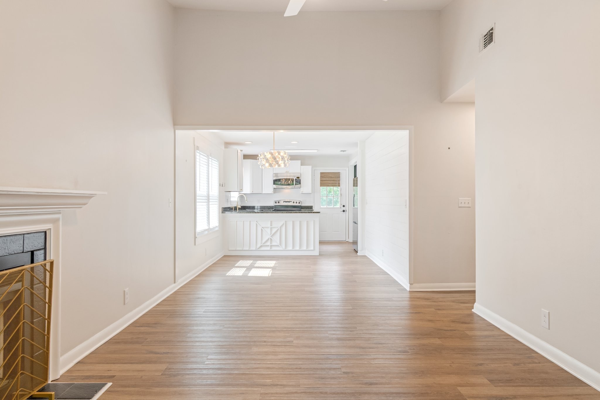 421 Hill Road Nashville, TN 37027 - Photo 1 of 44 Gallery Image 1