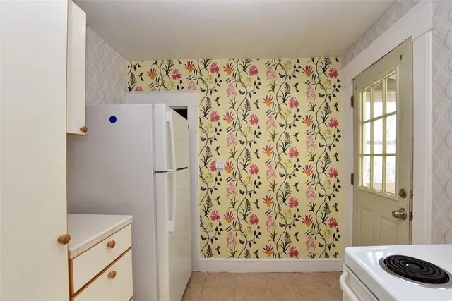 $9,000 | 201 South Page Avenue, Endicott, NY 13760