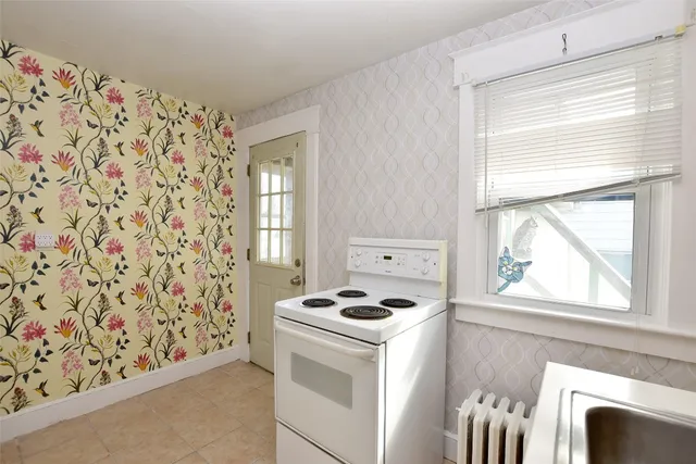 $9,000 | 201 South Page Avenue, Endicott, NY 13760