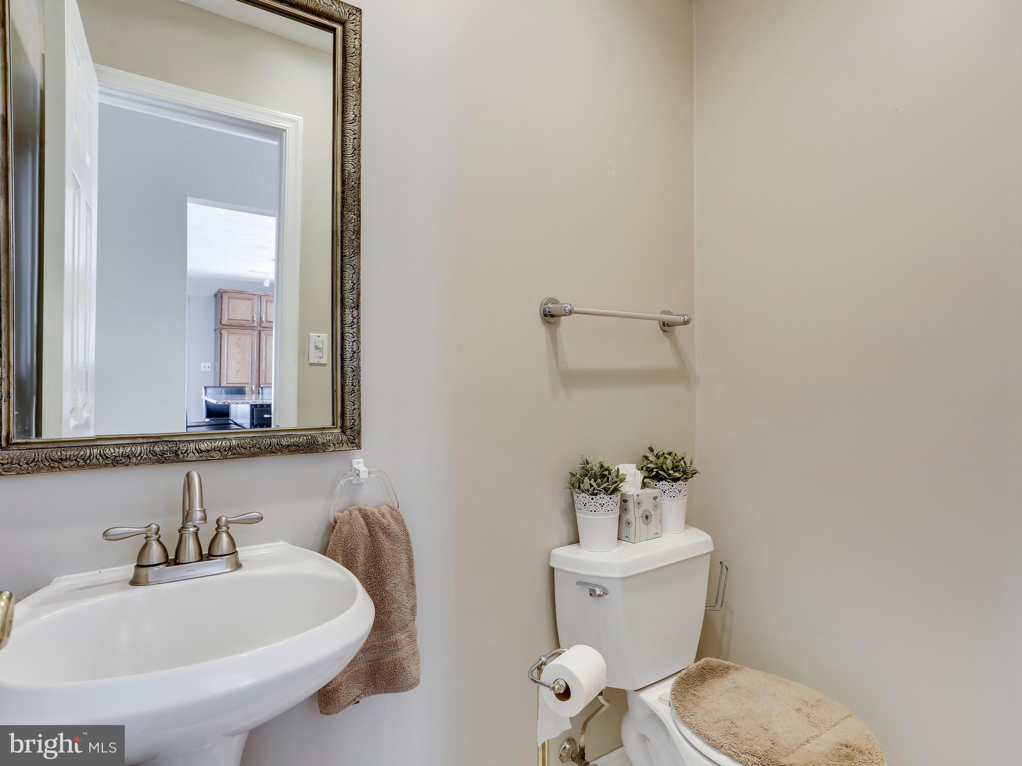 2635 Omisol Road Woodbridge, VA 22192 - Photo 20 of 30 Bath