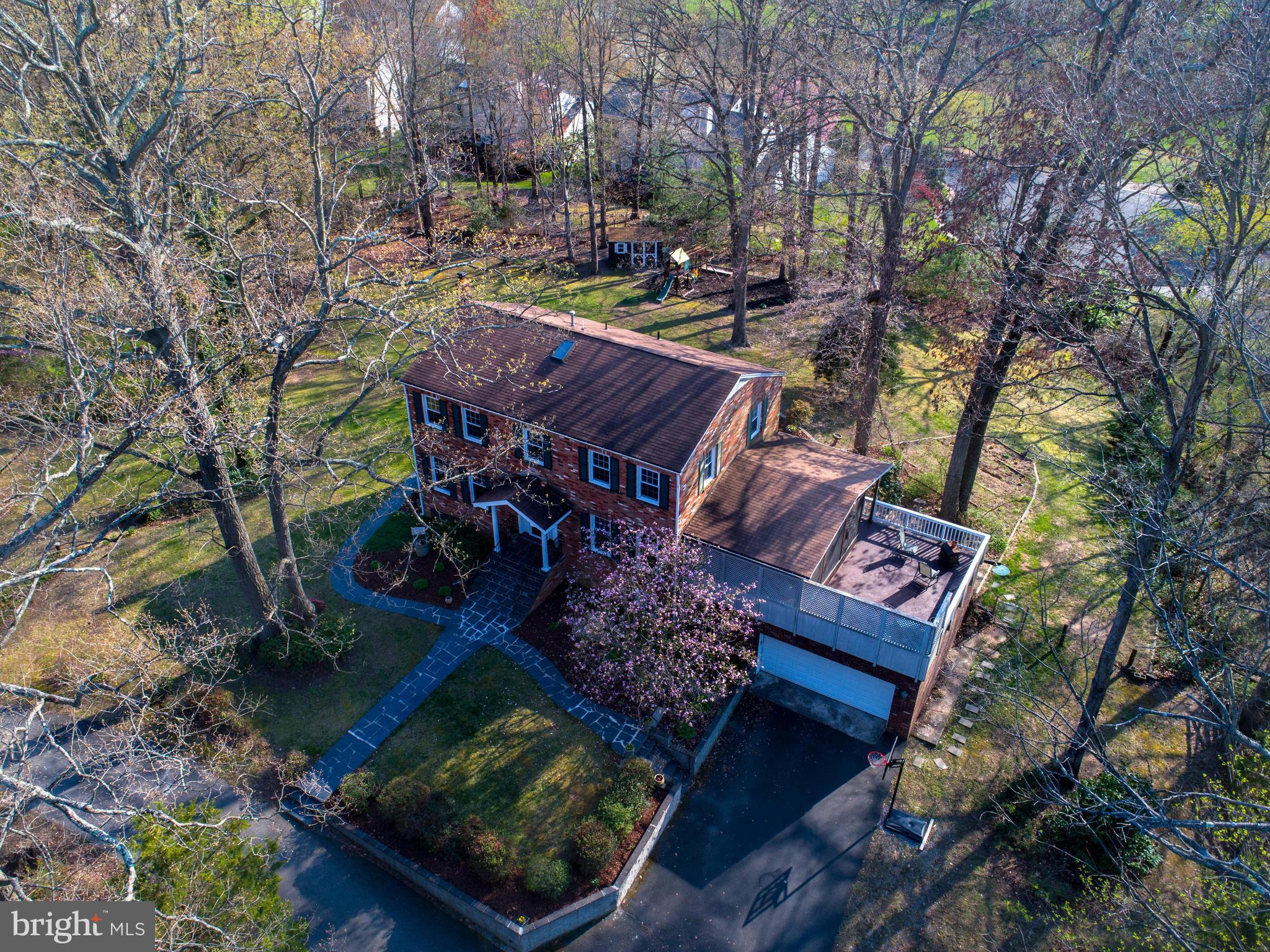 2635 Omisol Road Woodbridge, VA 22192 - Photo 3 of 30 Exterior (Front)